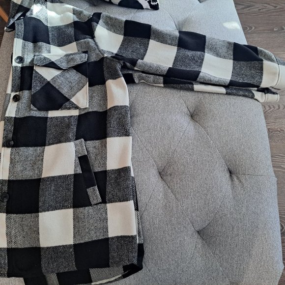 Women Black & White Plaid Jacket - Picture 2 of 3
